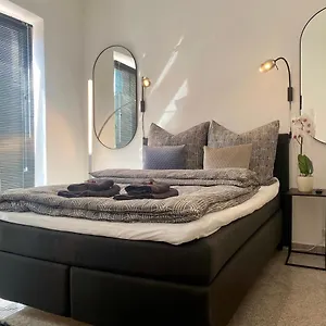 Apartment Stilvolles, Neues Mit Balkon In, Bamberg